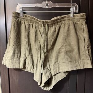 Universal Thread Green Cargo Shorts Elastic Waistband